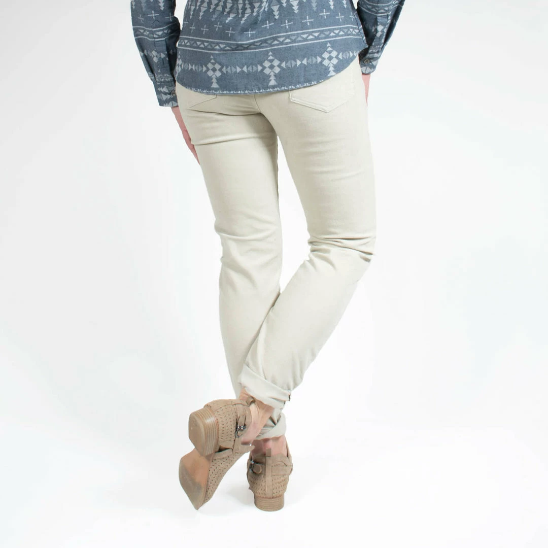 Mountain Khakis Women's Canyon Cord Skinny Pant | Classic Fit / Freestone