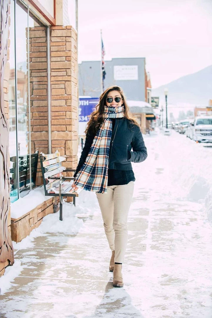 Mountain Khakis Women's Canyon Cord Skinny Pant | Parent