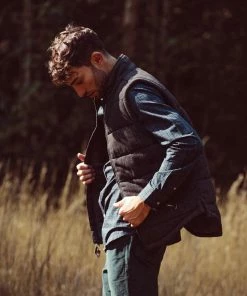 Mountain Khakis Men's Archer Herringbone Vest Outerwear