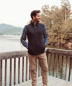 Mountain Khakis Outerwear Men's Norris Vest