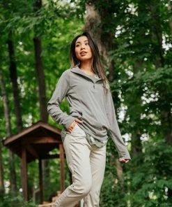 Mountain Khakis Women's McKinley QTR Zip